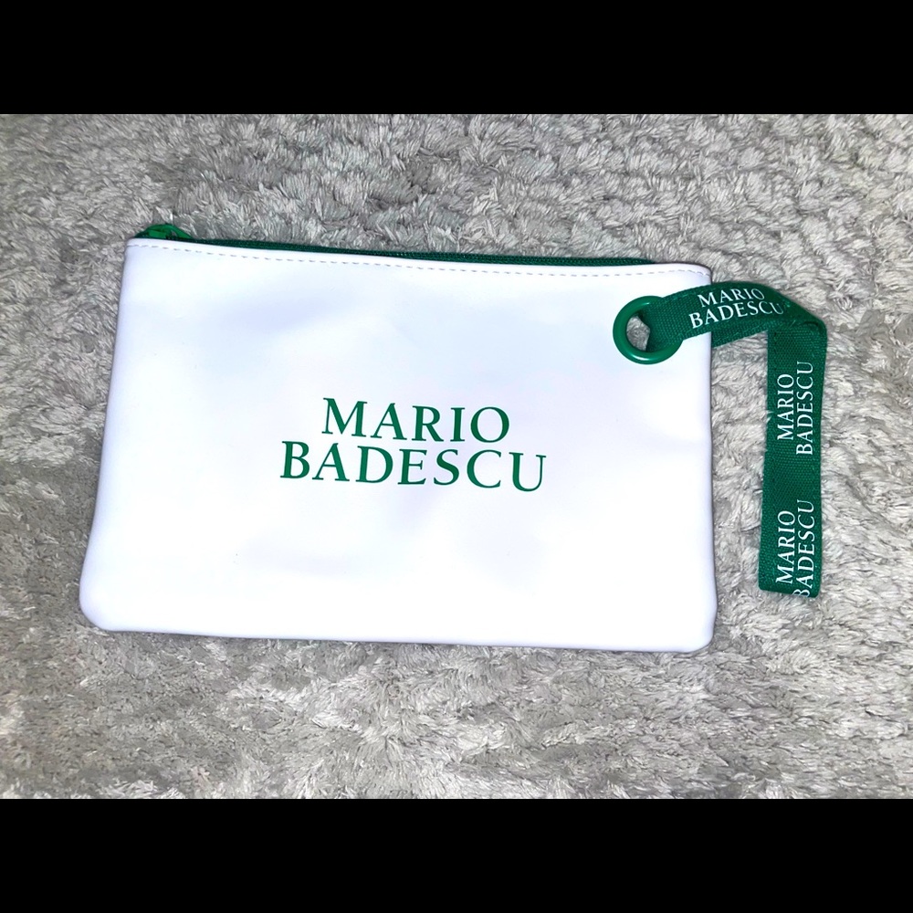 NWT Mario Badescu makeup green and white makeup bag